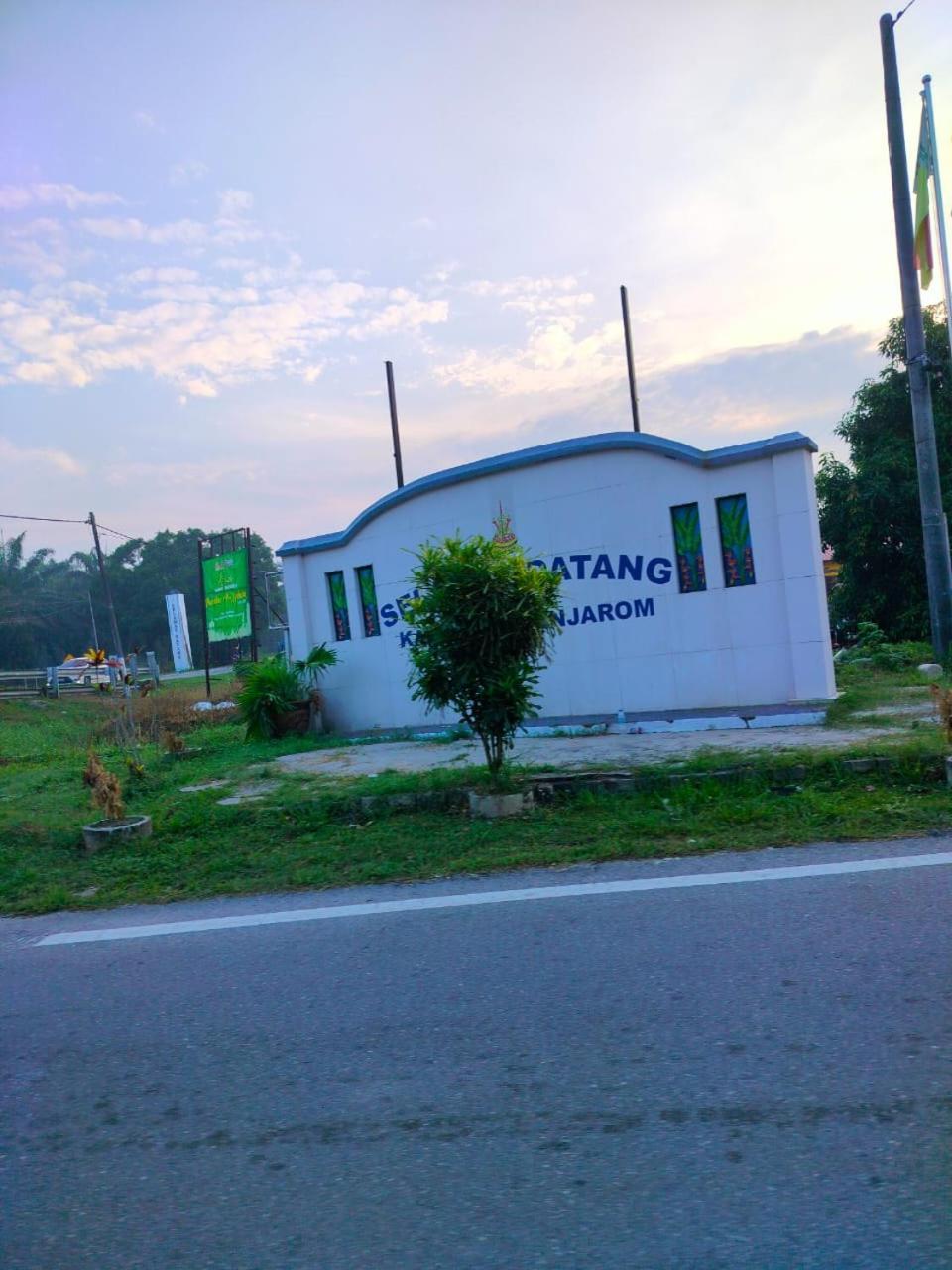Aiman'S Rose Homestay Teluk Panglima Garang Εξωτερικό φωτογραφία